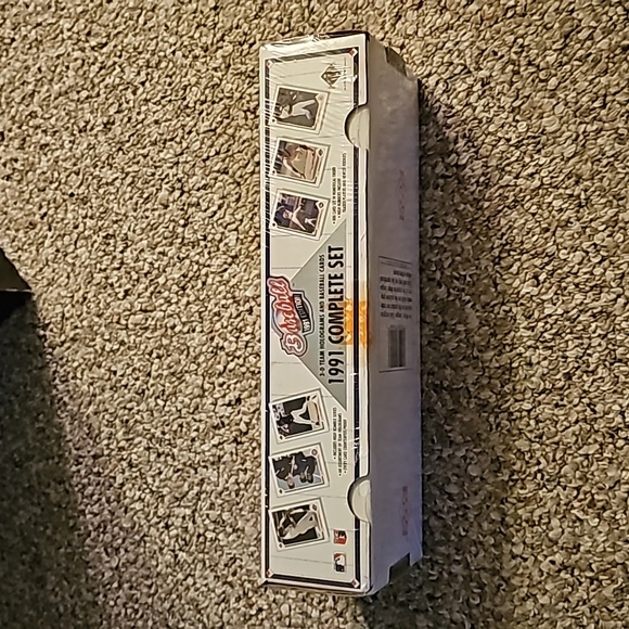 Complete Set Baseball Cards - Picture 3 of 4